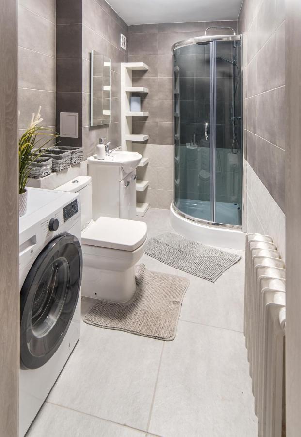 Lesi Apartment *